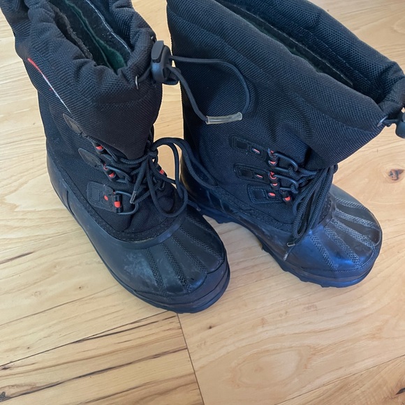Sorel, Big Kids size 1, snow boots! ❄️ - Picture 5 of 5